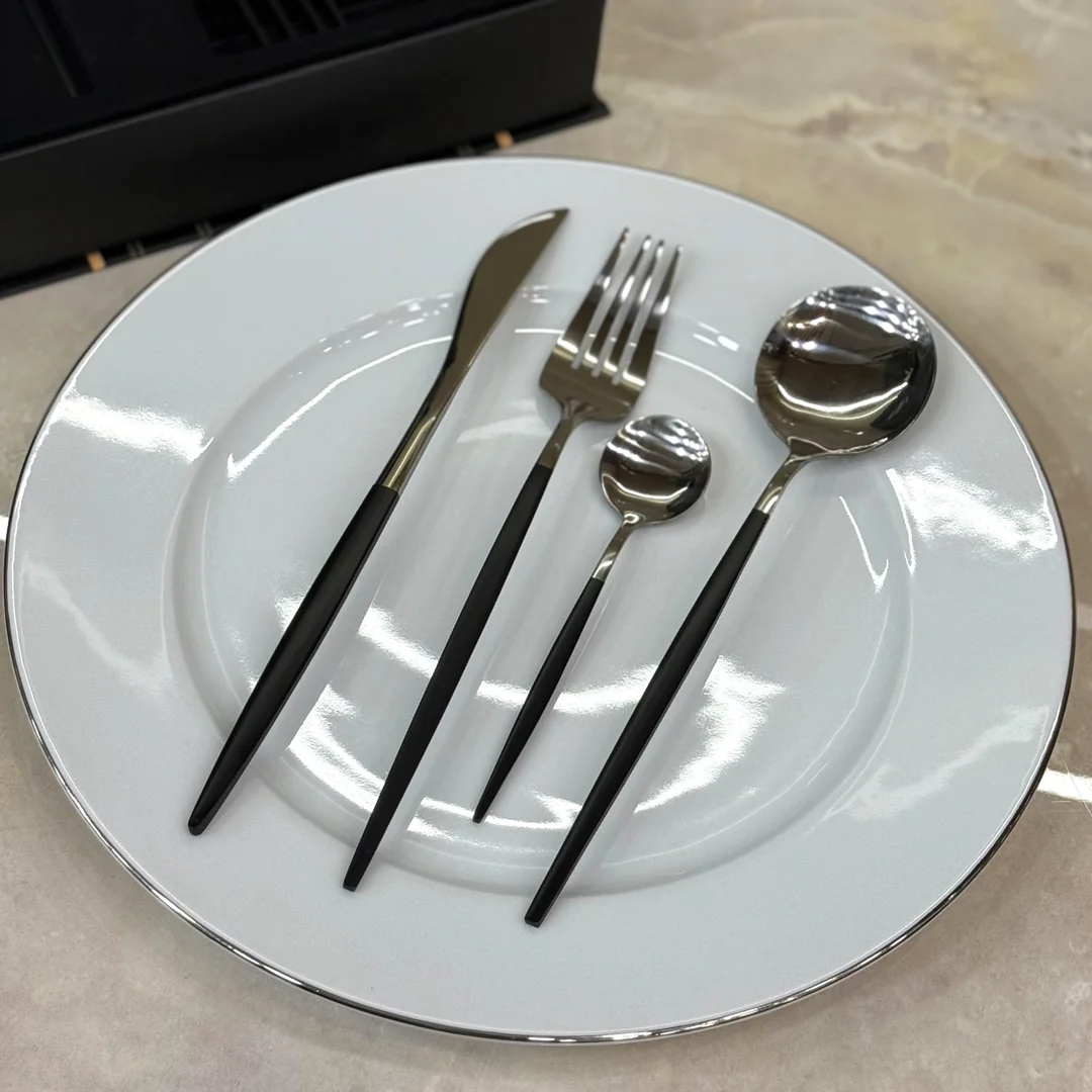 Coffret Ménagère High Quality 24 pièces 