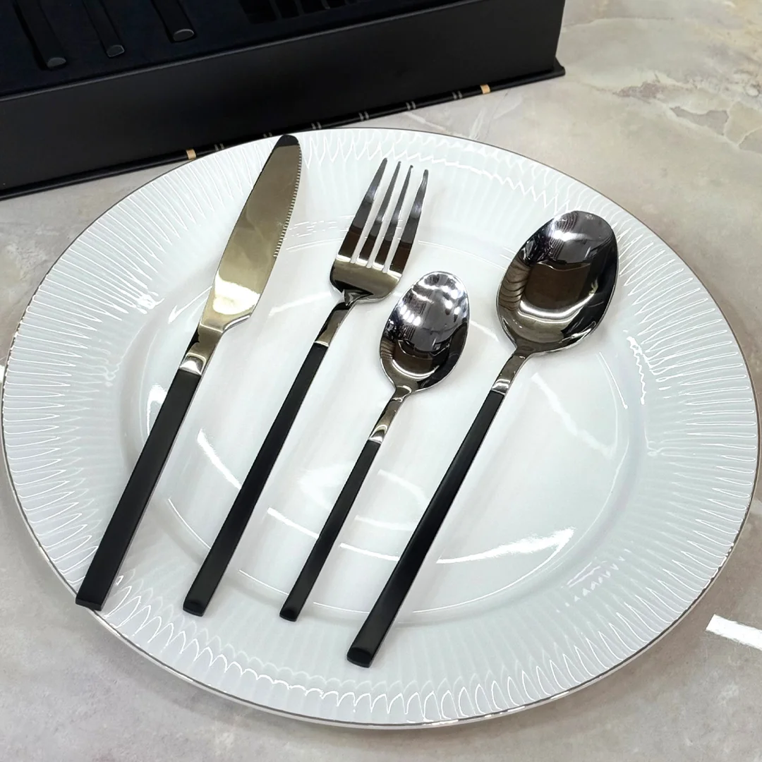 Coffret Ménagère High Quality 24 pièces 