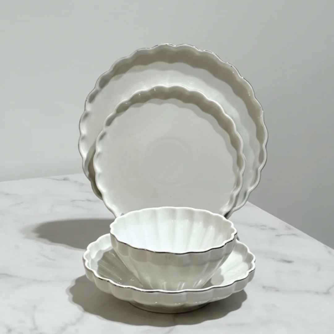 Service à Table 24 Pièces en Porcelaine Fine